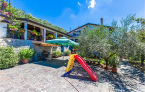 2 Bedroom Stunning Apartment In Secovlje